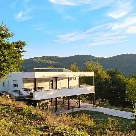 The Architect's Retreat - Petrillo *