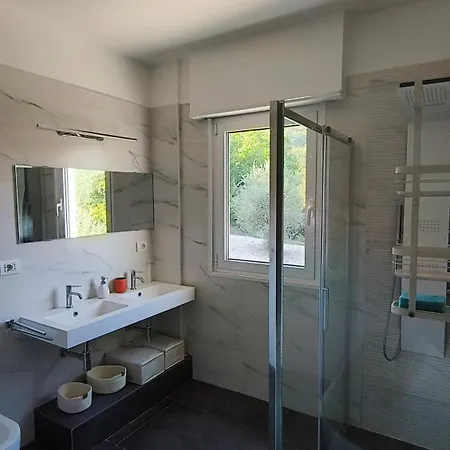 The Architect's Retreat - Petrillo *
