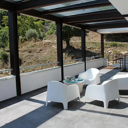The Architect's Retreat - Petrillo