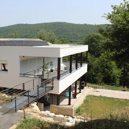 The Architect's Retreat - Petrillo Villa *