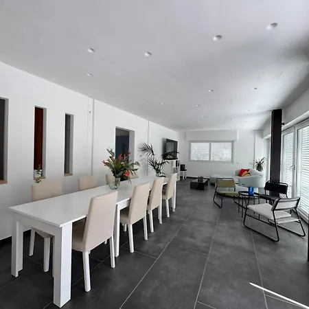 The Architect's Retreat - Petrillo Villa *